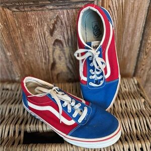 Vans Men's Vibrant Red and Blue Sneakers